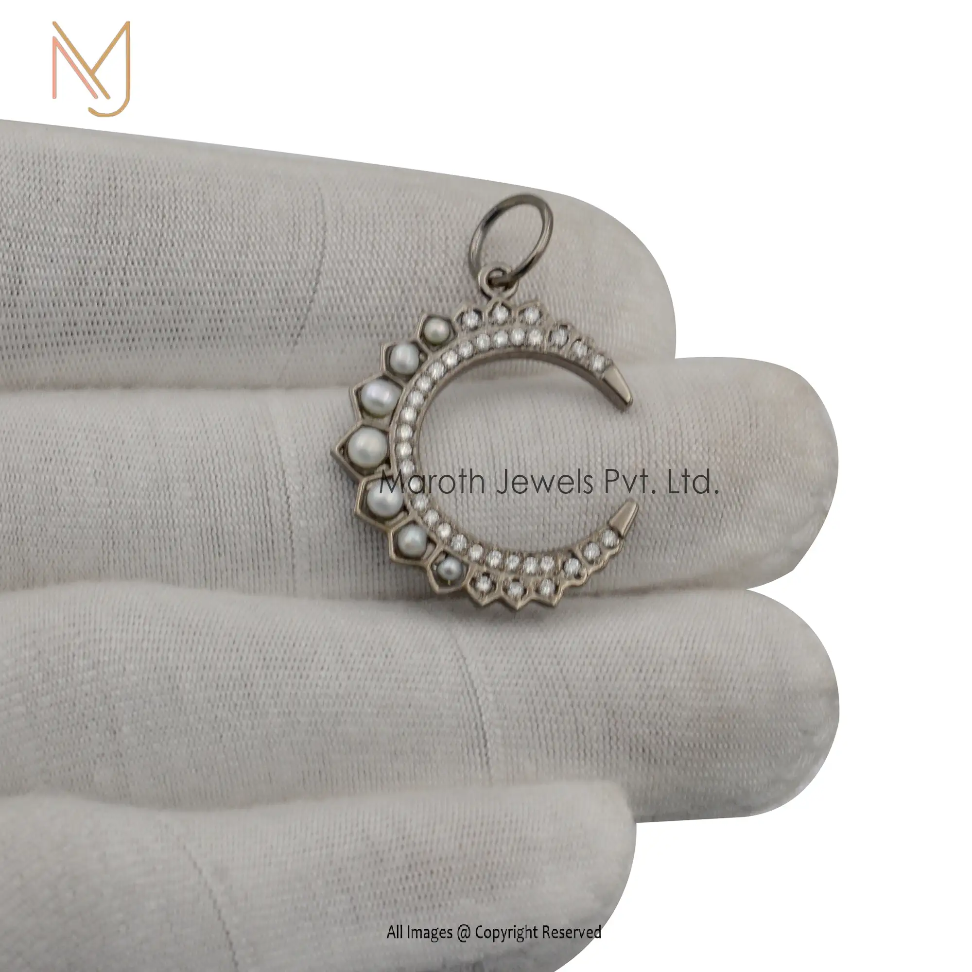 925 Silver Natural Silver Moon Pearl Moissanite Pendant Manufacturer