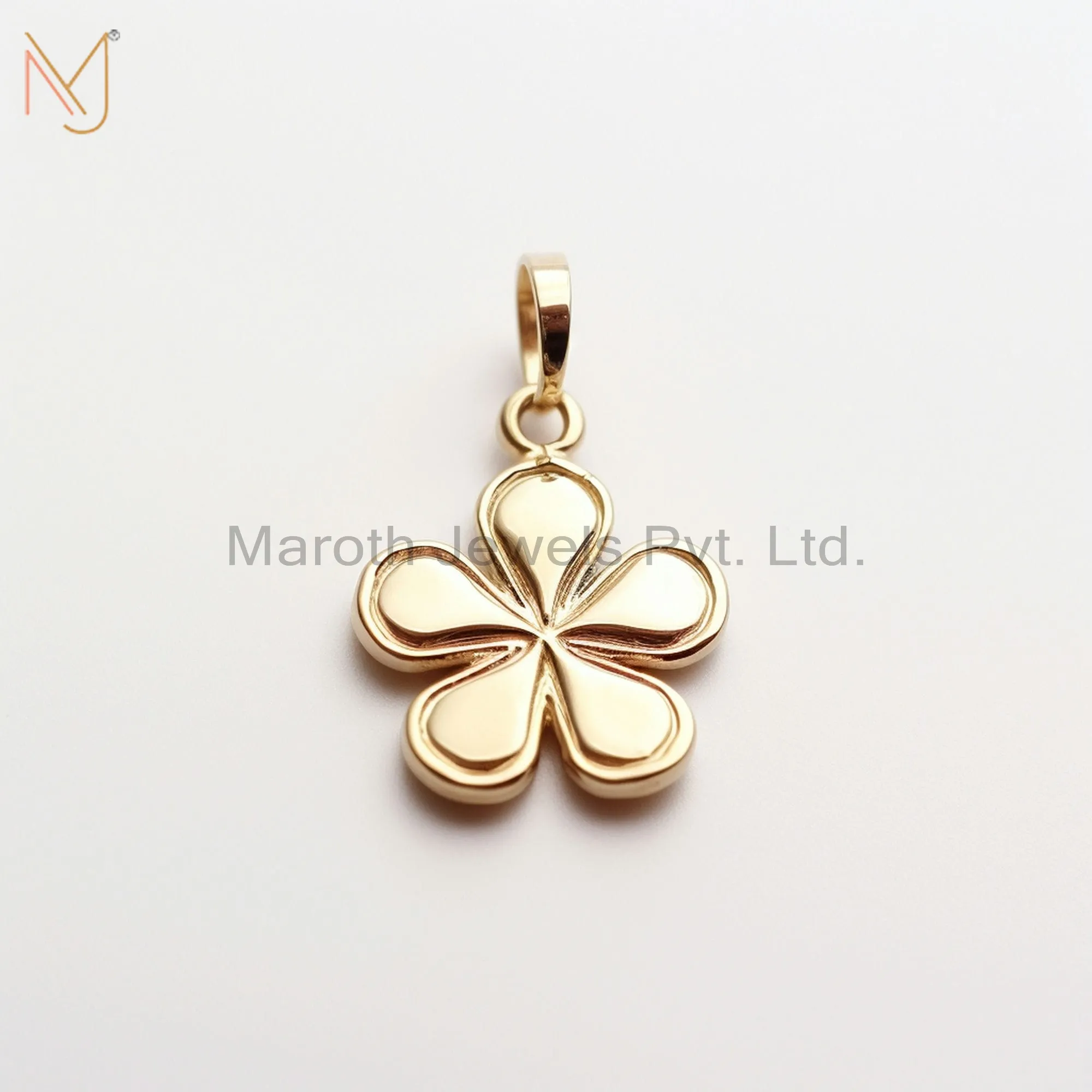 925 Sterling Silver Yellow Gold Plated Clover Design Charm Pendant Jewelry supplier