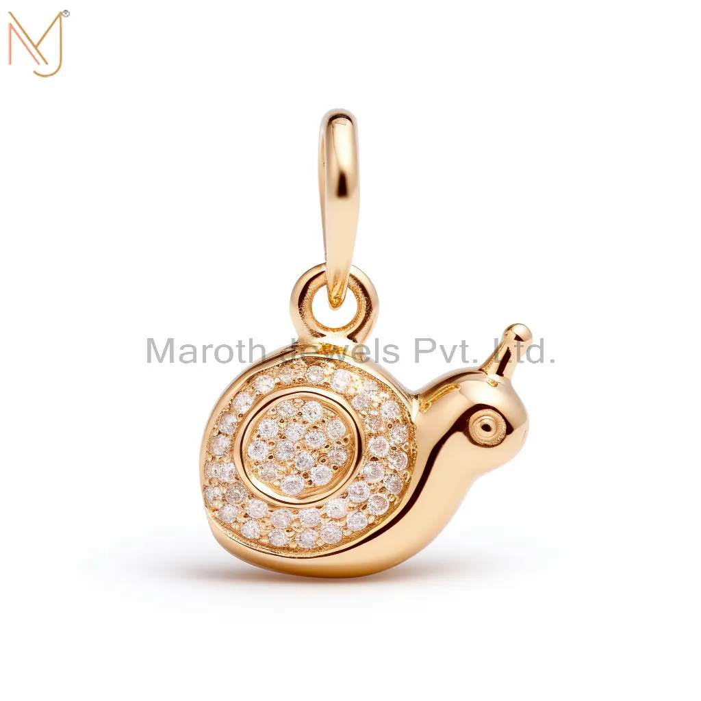 925 Sterling Silver Yellow Gold Plated Moissanite Snail Charm Pendant Jewelry Supplier