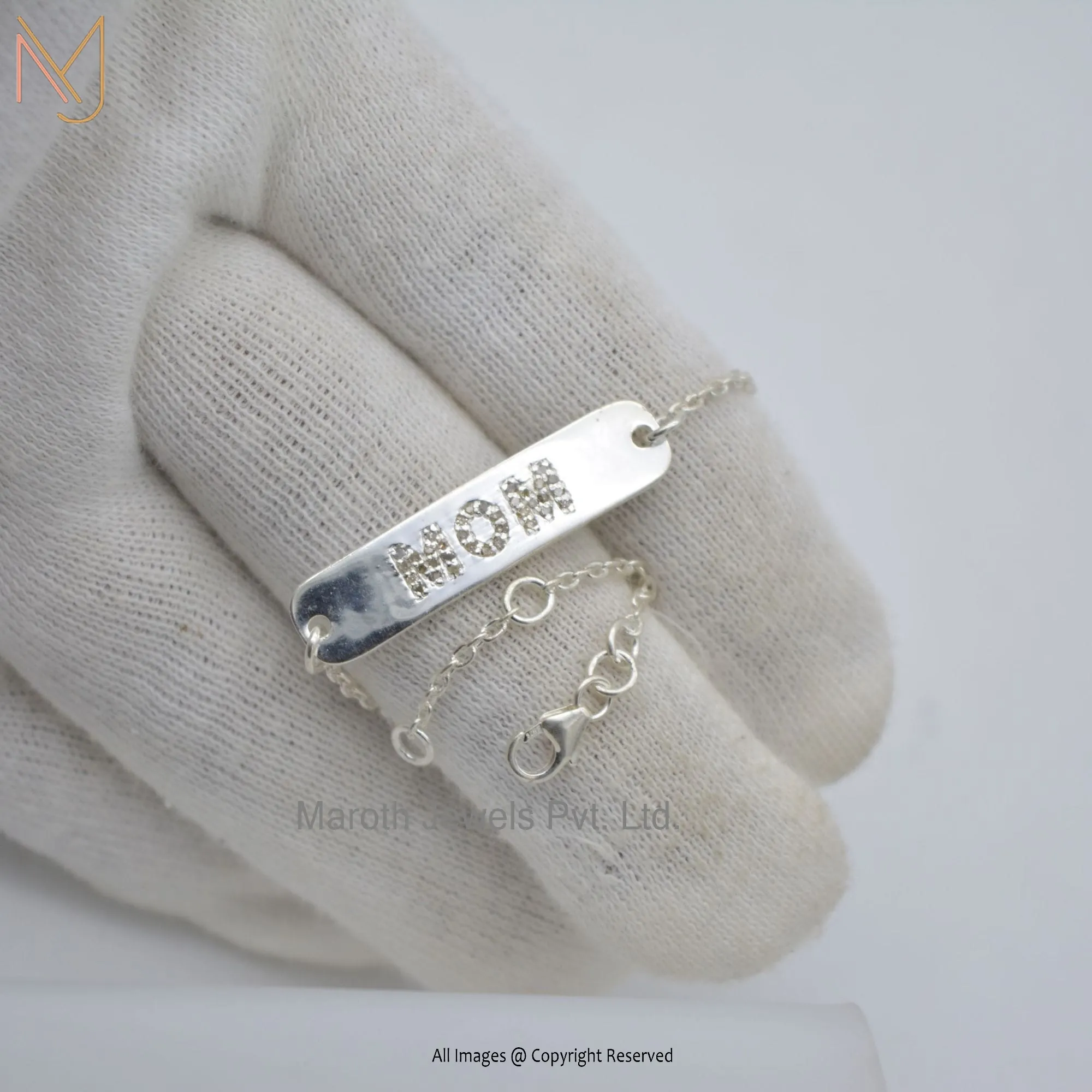 925 Silver Natural Silver Pave Diamond Mom Letter Designer Bracelet Manufacturer